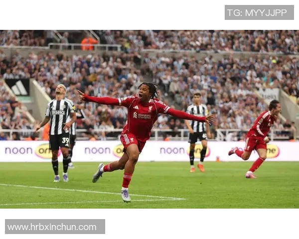 穿上足球传奇之鞋 探索球星的制胜秘诀与科技创新